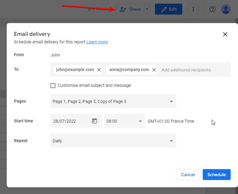 Email delivery configuration window with a red arrow pointing to the share button